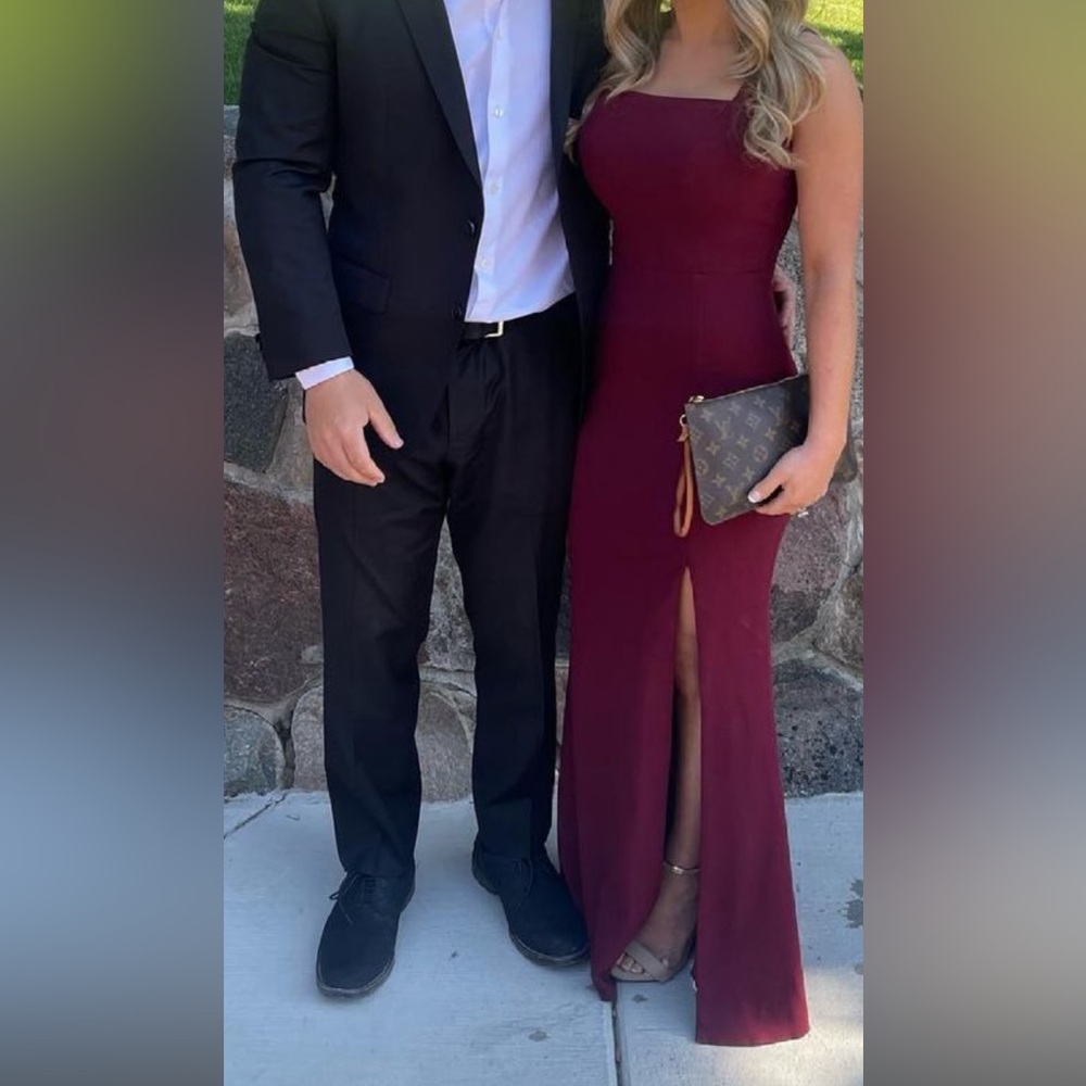 Selling this dress that I’ve worn one time to a wedding